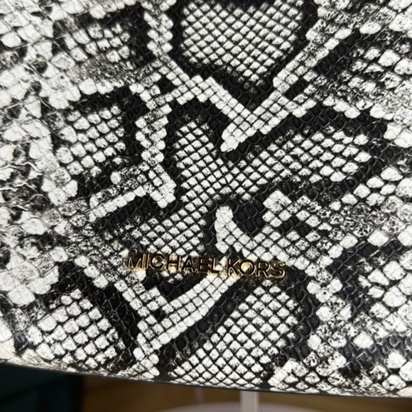 MICHAEL KORS Joan Large Shoulder Hobo Python Print Leather Bag, NWOT - Picture 11 of 15